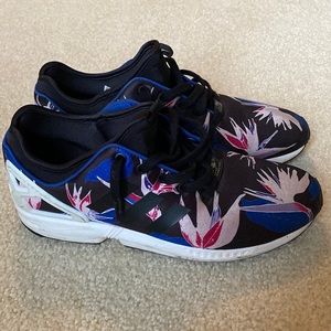 Men’s Adidas Torsion sneakers size 10.5